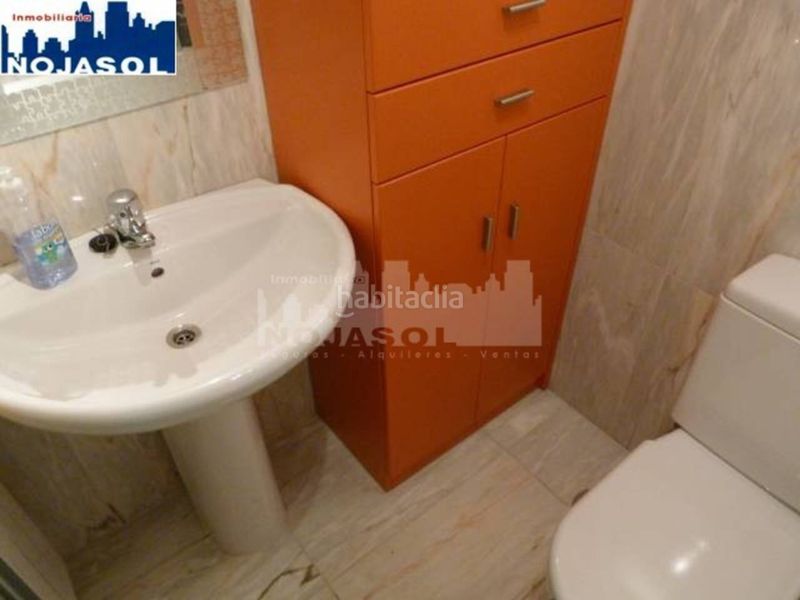 Foto bb11bf7f-3702-4c69-812c-3ac3d958e224. Alquiler apartamento en calle la costa 2 ref. 002292 bajo con jardín urbanización exclusiva con piscina, zona infantil y pin pon en Noja
