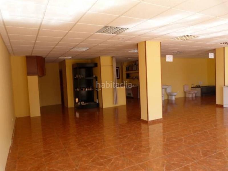Foto 818c3452-70fa-4c81-936d-72c74cdcea57. Alquiler local comercial en santander 25 ref.2305 local comercial de 120 m2 en alquiler en Noja
