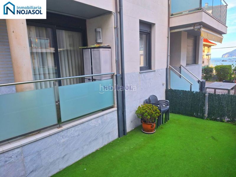 Foto dadce8c4-4ff9-43db-9b4e-b58c53cfe85e. Alquiler apartamento en calle la costa 2 ref.002233 bajo con jardín 2hab trengandin exclusivo en Noja