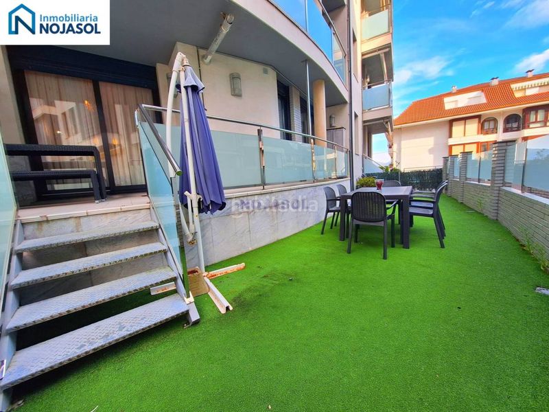 Foto ff20f67f-390b-4d88-8b2b-4eae9ce05508. Alquiler apartamento en calle la costa 2 ref.002233 bajo con jardín 2hab trengandin exclusivo en Noja