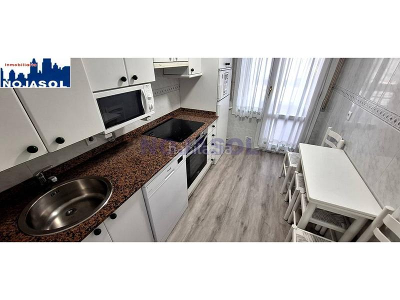 Foto 6b078a61-758f-4ff5-8867-b894bcbaba21. Location appartement dans alcarite 11 dans Pedroso Noja