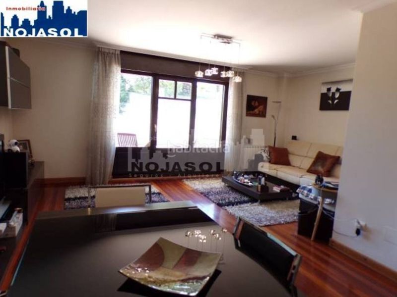 Foto 03c80730-ae5c-41f9-a53a-9b06d6f3e23f. Casa aparellada amb calefacció aparcament piscina a Bareyo