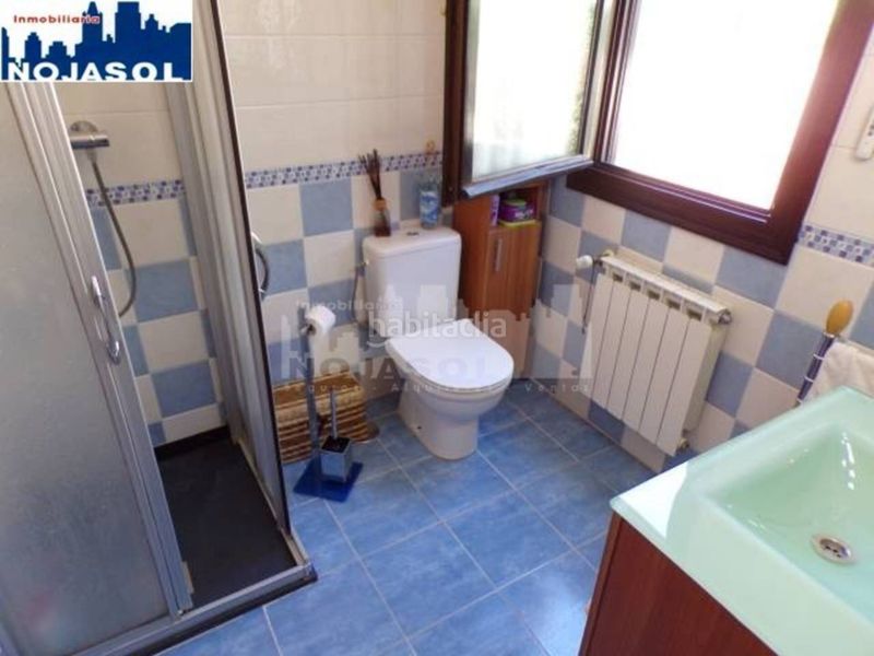 Foto 795b6b2d-87e1-419a-ae77-f7ad3c9bb546. Casa aparellada amb calefacció aparcament piscina a Bareyo