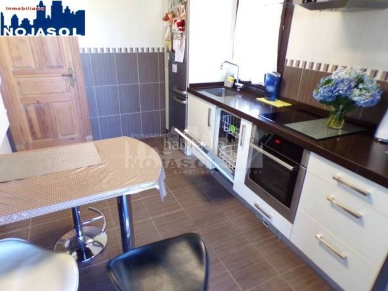 Foto d3fb69f9-7e72-404b-8081-b5bddd428d48. Casa aparellada amb calefacció aparcament piscina a Bareyo