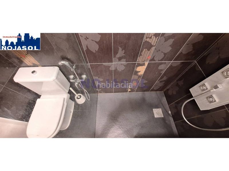 Foto 0268d495-1c8e-4d93-a755-bc05449f4c6e. Location appartement dans calle ris 4 dans Palacio Noja