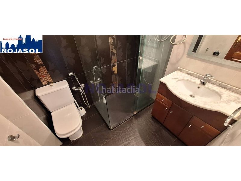 Foto 114aa54a-8359-4502-a6dc-fe61d04901f0. Location appartement dans calle ris 4 dans Palacio Noja