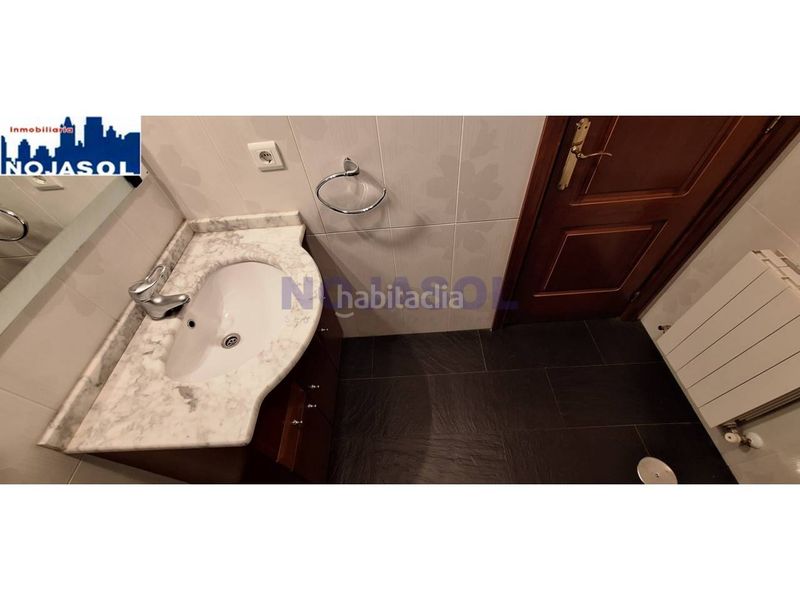 Foto 332da0ff-4033-4a7d-b63c-4f00d7771924. Location appartement dans calle ris 4 dans Palacio Noja