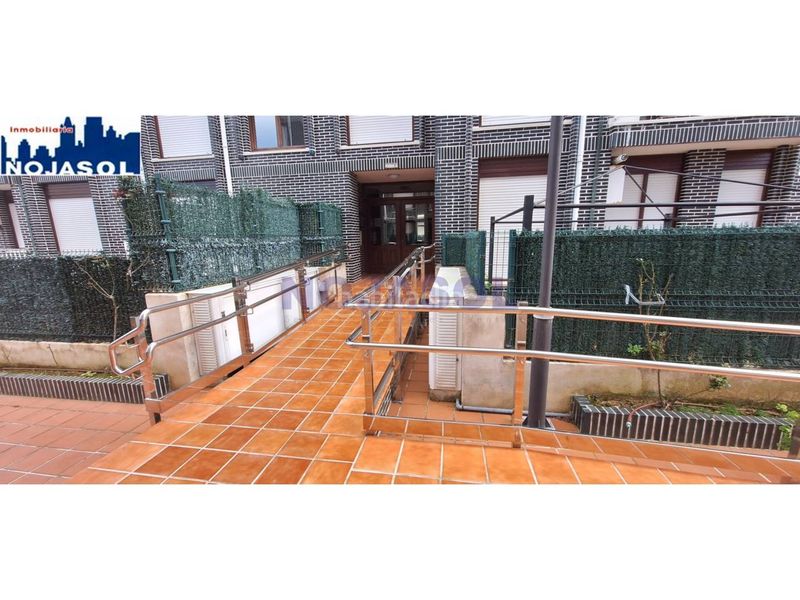 Foto 935dfae6-73f9-413b-87b4-6c40b81c3ed1. Location appartement dans calle ris 4 dans Palacio Noja