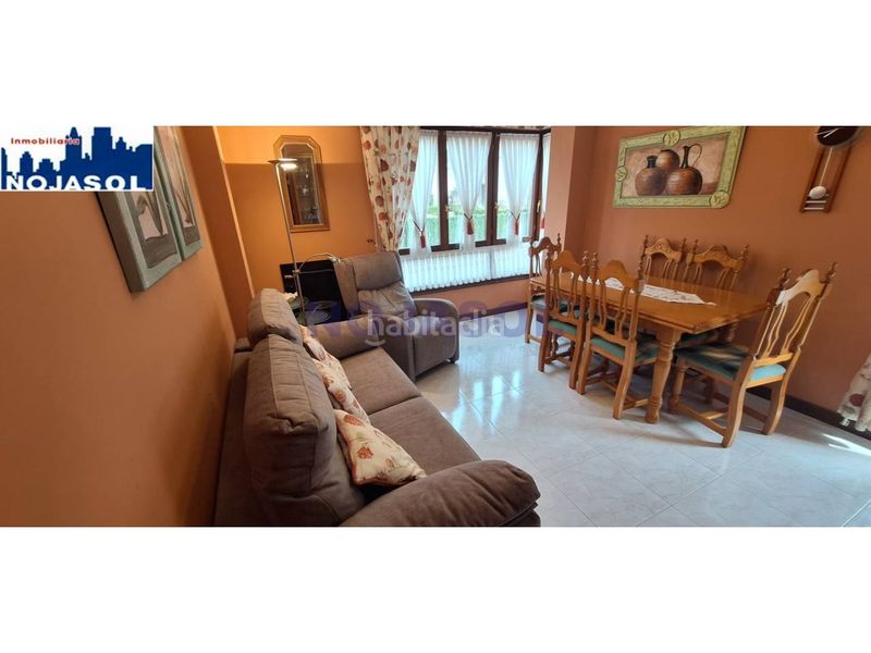 Foto b4d14340-29d3-4d6a-8c07-8b0f7e50b54a. Location appartement dans calle ris 4 dans Palacio Noja
