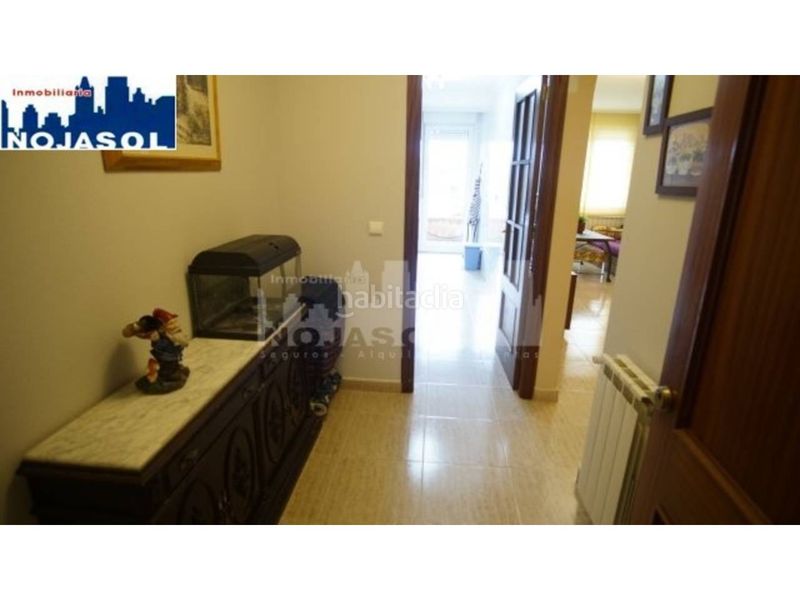 Foto 2bb28e87-04ae-4bae-99ad-0702a2a131a1. Alquiler apartamento en calle el bosque 5 ref.002065 piso 2 habitaciones con terraza, zonas verdes, piscina, pista baloncesto, fronton, parque infantil. en Noja