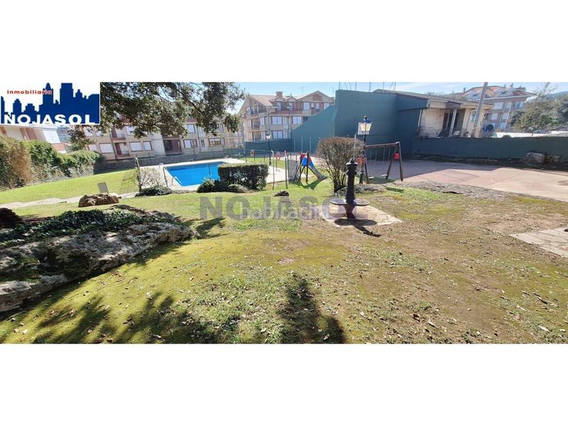 Foto 41ec683b-1e36-45fc-a91d-a1b838270d2f. Alquiler apartamento en calle el bosque 5 ref.002065 piso 2 habitaciones con terraza, zonas verdes, piscina, pista baloncesto, fronton, parque infantil. en Noja