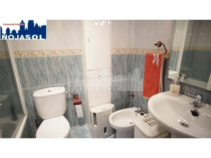 Foto 49b233c2-3214-4b2c-be25-95735ca9c1a9. Alquiler apartamento en calle el bosque 5 ref.002065 piso 2 habitaciones con terraza, zonas verdes, piscina, pista baloncesto, fronton, parque infantil. en Noja