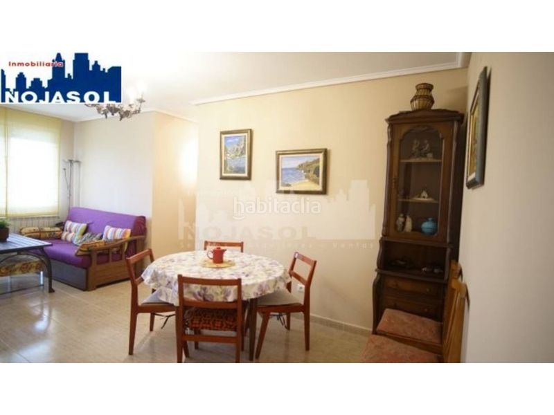 Foto 4e9fe42a-5387-4e43-93dd-d5bf1d3fbc32. Alquiler apartamento en calle el bosque 5 ref.002065 piso 2 habitaciones con terraza, zonas verdes, piscina, pista baloncesto, fronton, parque infantil. en Noja