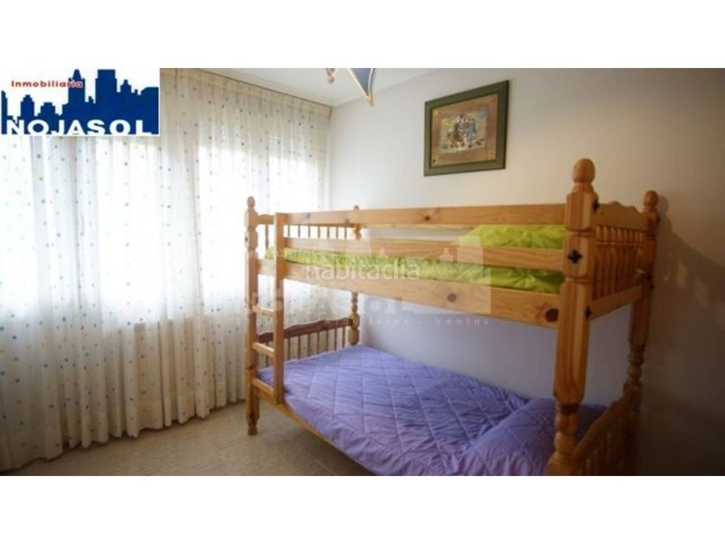 Foto 6b156716-a180-457b-9c46-d2b369e4f5b3. Alquiler apartamento en calle el bosque 5 ref.002065 piso 2 habitaciones con terraza, zonas verdes, piscina, pista baloncesto, fronton, parque infantil. en Noja