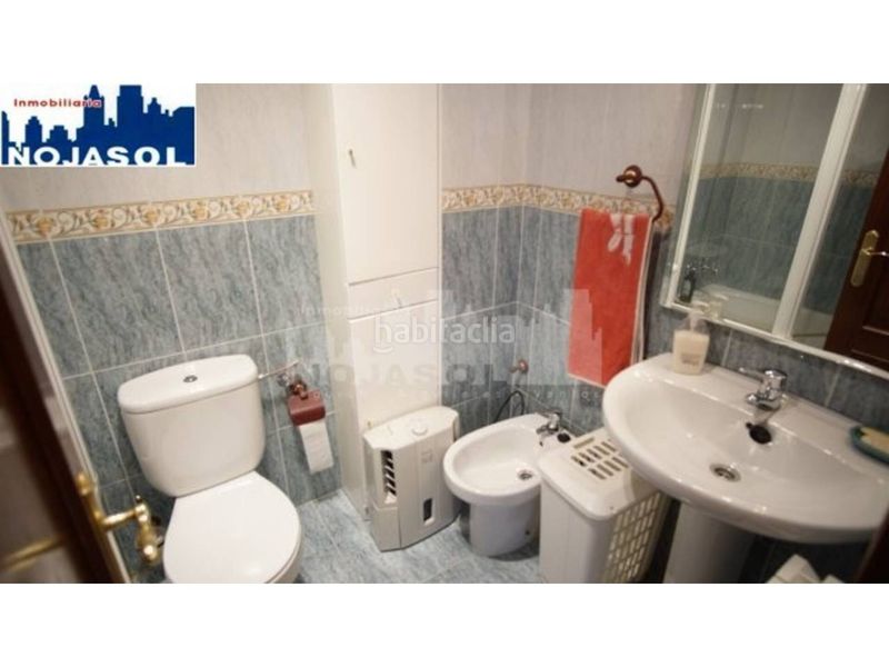 Foto 745b3884-2551-421e-9bce-7a5525219785. Alquiler apartamento en calle el bosque 5 ref.002065 piso 2 habitaciones con terraza, zonas verdes, piscina, pista baloncesto, fronton, parque infantil. en Noja