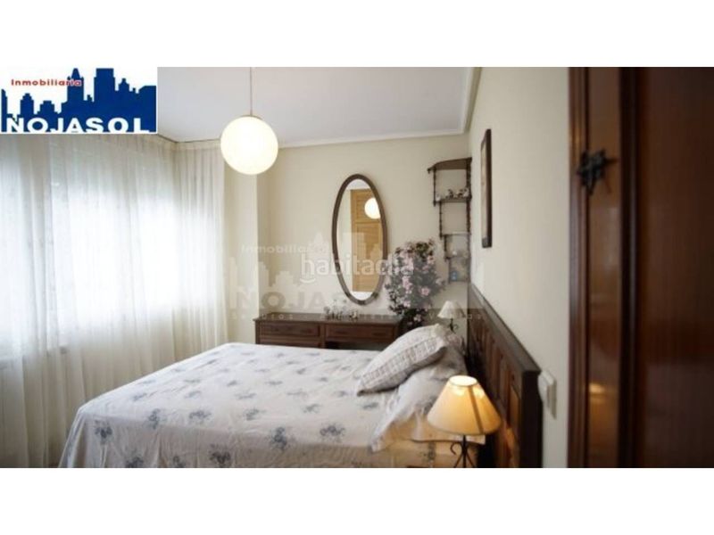 Foto 8f320b4d-3e14-405a-9a50-af83b493d9e5. Alquiler apartamento en calle el bosque 5 ref.002065 piso 2 habitaciones con terraza, zonas verdes, piscina, pista baloncesto, fronton, parque infantil. en Noja