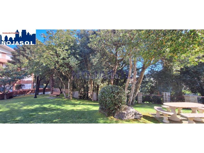 Foto 94e49edb-2bc0-48e7-9c68-35349097dacd. Alquiler apartamento en calle el bosque 5 ref.002065 piso 2 habitaciones con terraza, zonas verdes, piscina, pista baloncesto, fronton, parque infantil. en Noja