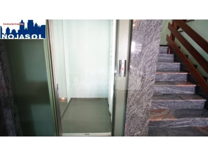 Foto a08d0336-44e2-4354-8d3d-f47f4c7b2402. Alquiler apartamento en calle el bosque 5 ref.002065 piso 2 habitaciones con terraza, zonas verdes, piscina, pista baloncesto, fronton, parque infantil. en Noja