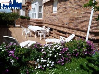 Lloguer Pis a El arenal 11. Ref. 002136 bajo con jardín con mesa, sillas y toldo playa ris