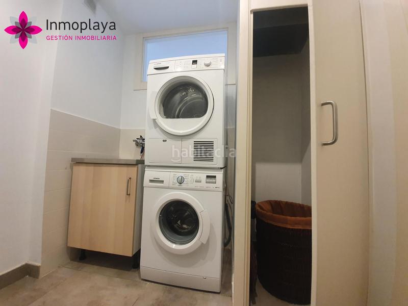 Foto 4d27fb18-ee68-46b1-83b1-89f742c0ff86. Casa pareada espectacular chalet con piscina propia en isla en Arnuero