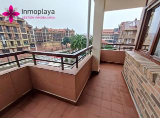 Pis a Tregadín. Piso de 3 habitaciones en el centro de noja