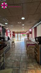 Local Comercial a Ris. Bar cafetería completamente preparado en noja