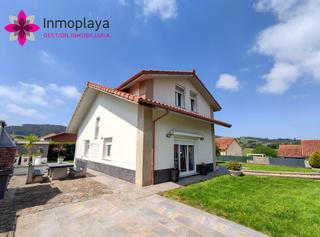 Casa en Gemes. Espectacular casa individual en gemes bareyo