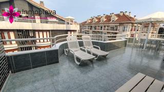 Ático en Ris. Piso de 3 habitaciones con terraza de 30 metros en ris