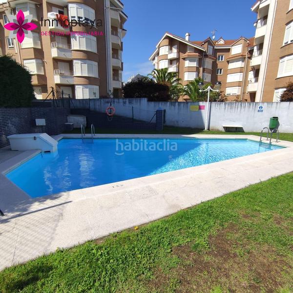 Foto 4950c1a4-e25f-437e-b2a4-8275024718d7. Planta baja espectacular bajo con jardín y piscina en Noja