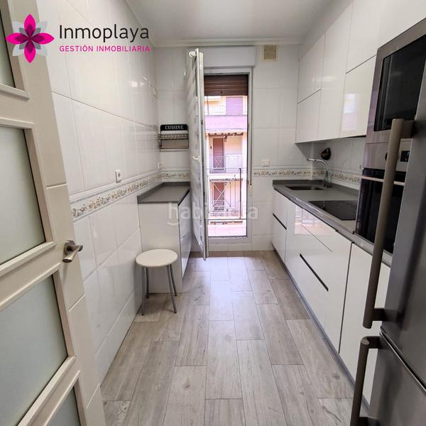 Foto 2067f697-a670-41c6-8b94-6daefbbe639b. Etagenwohnung mit heizung parking in Tregadín Noja