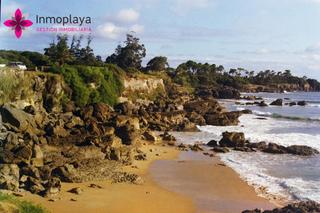 Planta baixa a Pedroso. Bajo con jardín y piscina
