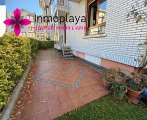 Planta baja en Tregadín. Bajo con jardín y piscina en noja