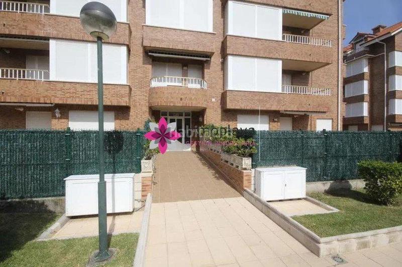 Foto 37607a41-6b13-45e0-8ba1-868415f14505. Appartamento con Riscaldamento parcheggio piscina in Noja