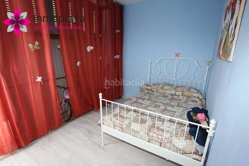 Foto a78e0b94-2d39-4fd0-b472-67ff70ce7fb3. Local commercial dans Ris Noja