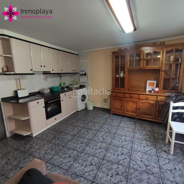Foto 4f2d07f1-306d-4da8-8dbc-fba0d509ec9e. Casa amb calefacció aparcament a Helgueras Noja