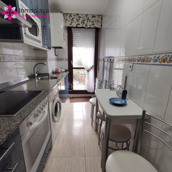 Foto 1bd0abda-acb8-4ef5-a9da-f037201606fe. Pis amb calefacció aparcament piscina a Ris Noja