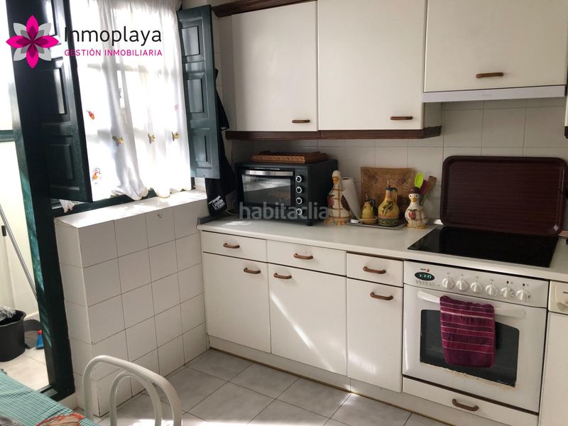 Foto e1539c08-8e2a-420c-8d9b-677e9355e7da. Casa adossada amb aparcament a Pedroso Noja