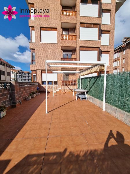 Foto 4f0cad50-c72e-414a-80fd-76c19c6728cf. Planta baixa amb calefacció aparcament a Pedroso Noja