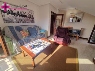 Etagenwohnung in Pedroso. Ático de vistas despejadas con piscina y garaje en noja