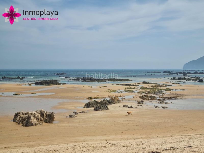 Foto b9b7bc9d-ee09-42c0-b8a8-62ee03bfb2ff. Planta baixa amb calefacció aparcament piscina a Noja