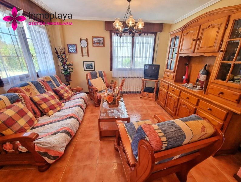 Foto 5416e496-865d-4786-a323-15f7b5f6d030. Casa amb calefacció aparcament piscina a Argoños