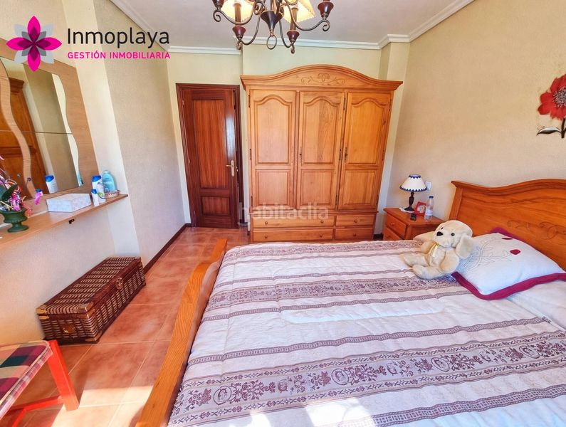 Foto cf774364-3947-4a6c-a5d3-fc1e38414be9. Casa amb calefacció aparcament piscina a Argoños