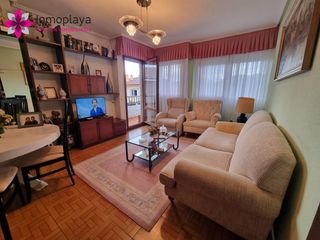 Piso en Tregadín. Piso de 3 habitaciones y 2 baños