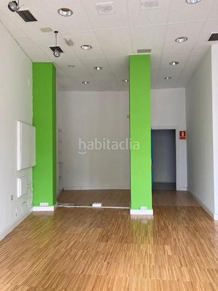 Foto 60759c68-06eb-4e51-9779-74ee74e07039. Location local commercial dans Centro Torrelavega