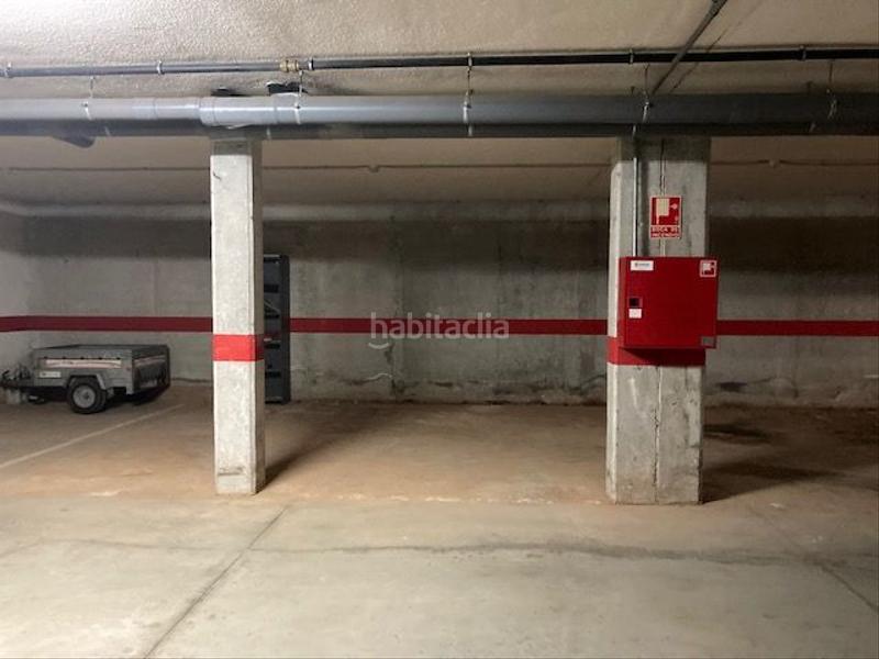 Foto bb06a9dd-b42a-49a4-b837-d43e23fea474. Parking coche en Cerezo - Aspla - Torres Torrelavega