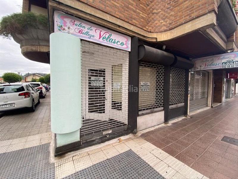 Foto b9a3a06c-53b2-4310-b100-4d12f8e57625. Location local commercial dans Nueva Ciudad Torrelavega