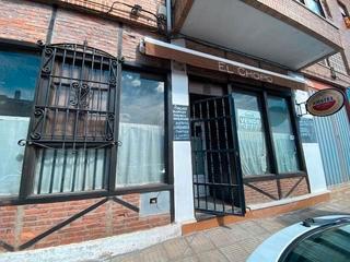 Local commercial à Cartes. Negocio de hostelería en venta
