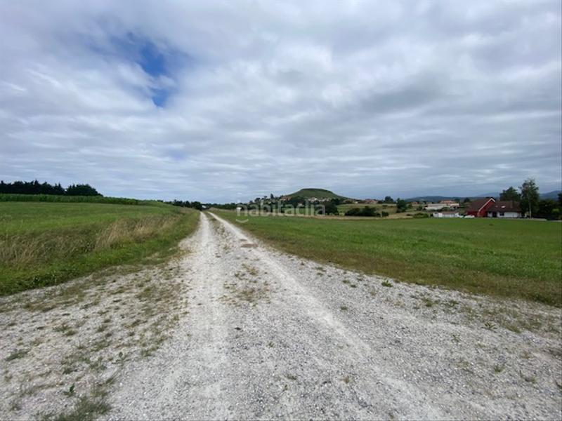 Foto f14f2dfb-df1c-43ae-b933-6ee599c5fa46. Fondo rustico in Suances