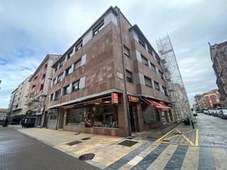 Etagenwohnung  Calle conde torreanaz. Vivienda en venta