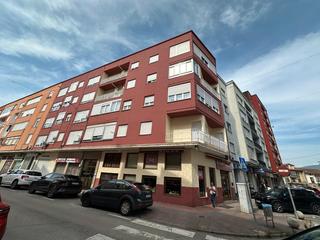 Pis a Corrales de Buelna (Los). Vivienda en venta